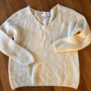 ButterCream yellow incredible New Women's Sweater size M or oversize for a small